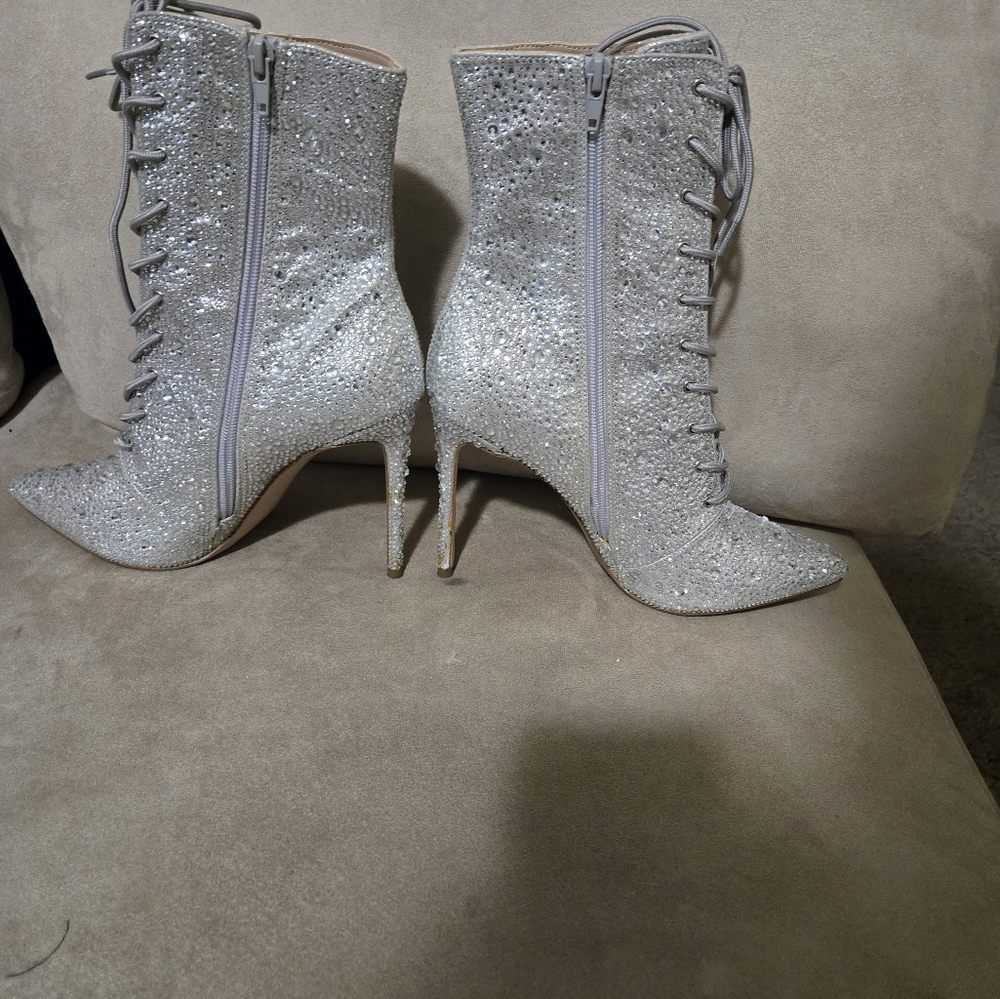 Bag And Boots View 3